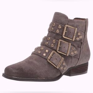 Zodiac Adele Suede Olive bootie boots! Like New!!! Size 7